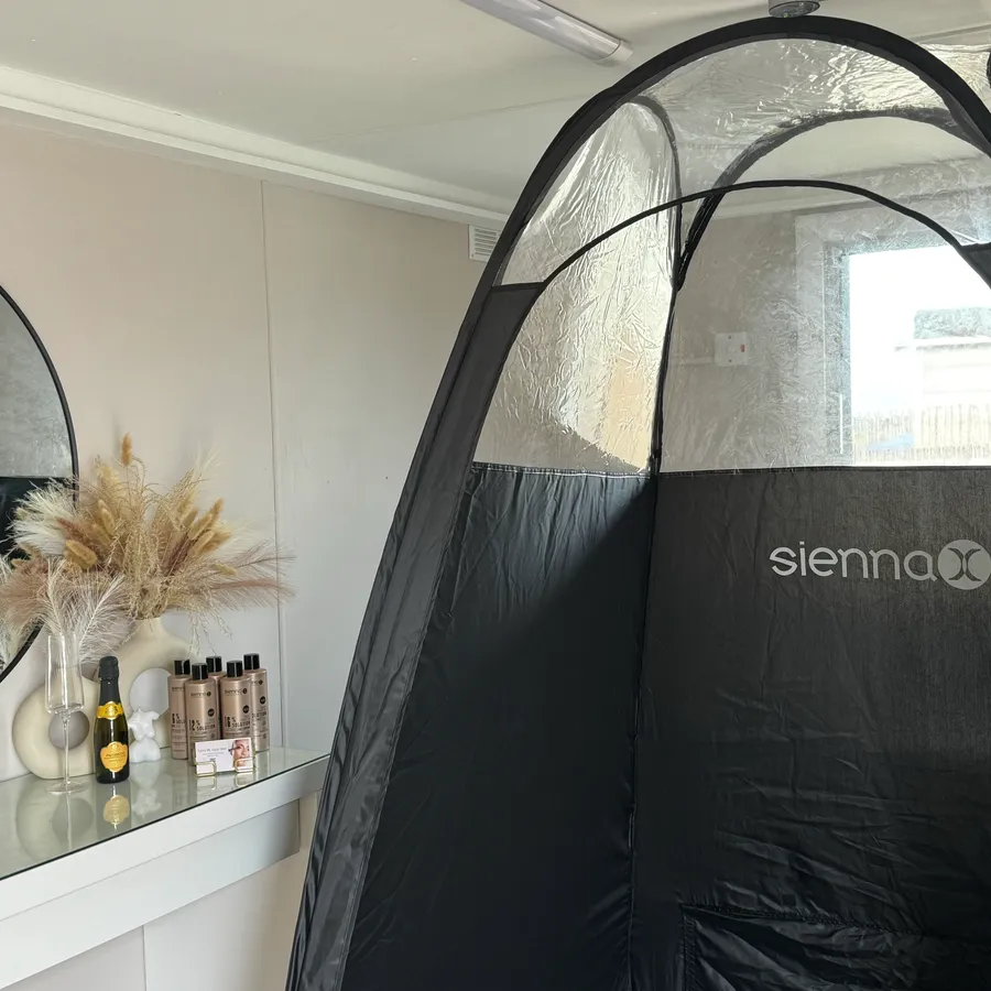 Private spray tanning studio and spray tan tent in Kings Langley, Hertfordshire